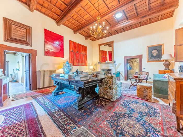 Casa in vendita in Via Monte Scalambra, Serrone