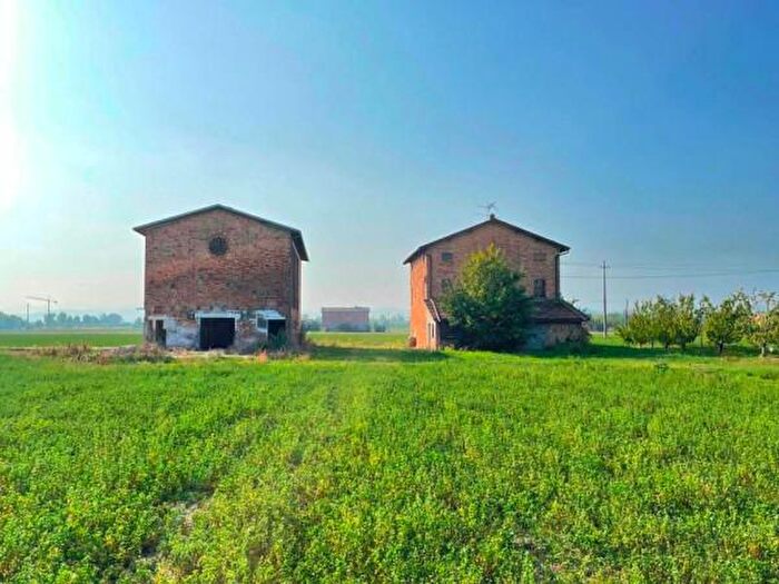 Casa con 6 locali in vendita in Spilamberto