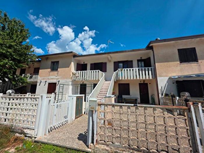 Appartamento quadrilocale in vendita in Via Canonica, San Massimo