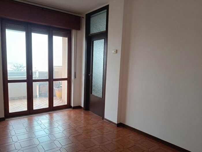Appartamento trilocale in affitto in Via Pietro Marco Zaguri, Viale Trieste Villaggio dei Fiori, Vicenza
