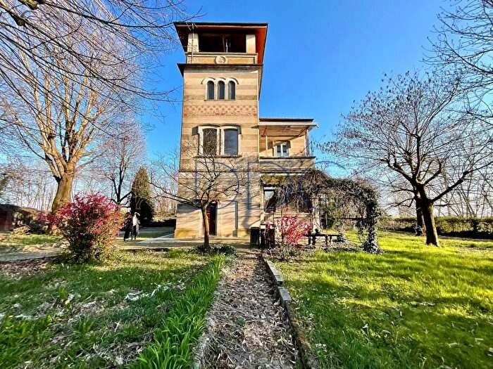 Casa con 7 locali in vendita in Strada Sant Andrea Ricchiardo, Sommariva Del Bosco