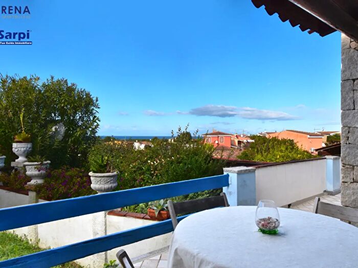 Casa trilocale in vendita in Via della Fillirea, Aglientu