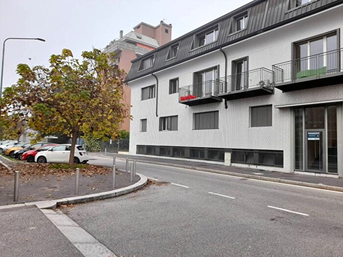 Appartamento monolocale in affitto in Via Perin del Vaga, Certosa, Milano