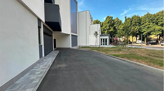 Appartamento con 5 locali in vendita in Cesare Battisti Correggio Re Correggio, Correggio