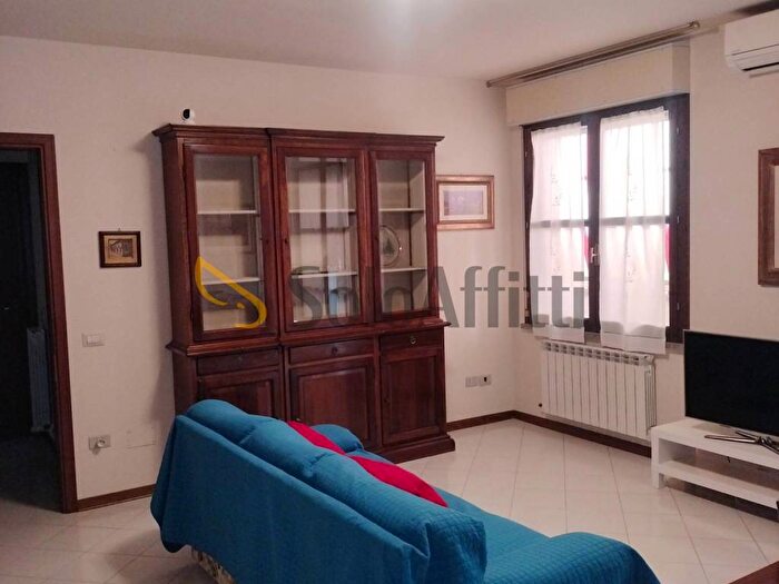 Appartamento con 5 locali in affitto in Legnaia San Quirico Monticelli, Firenze