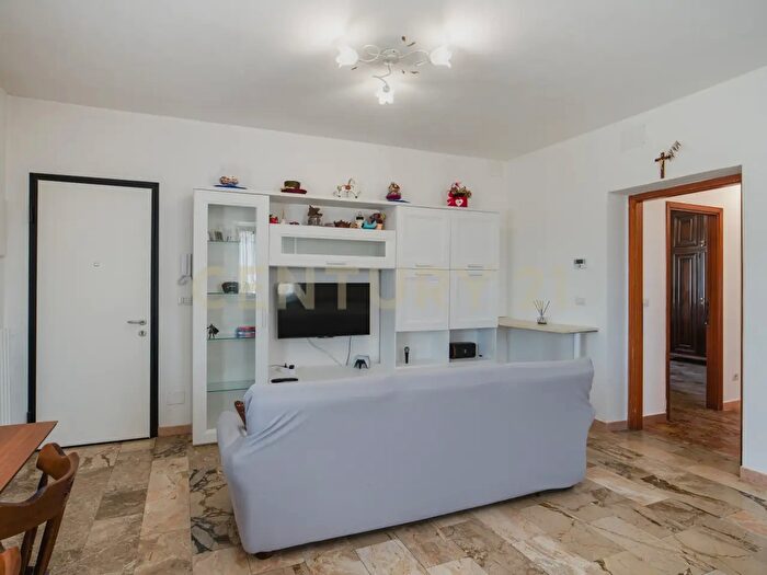 Appartamento con 5 locali in vendita in Via del Popolo B, Capannori