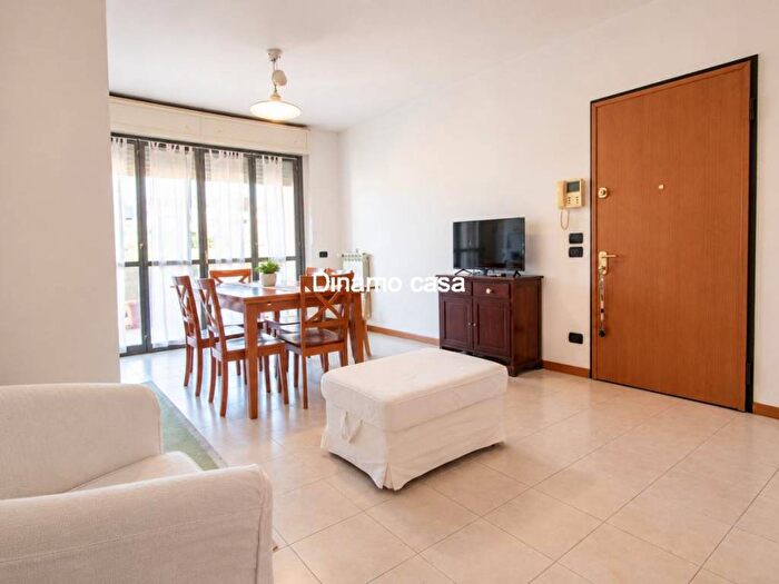 Appartamento trilocale in affitto in Via Francesco Ferrucci, Mezzana, Prato