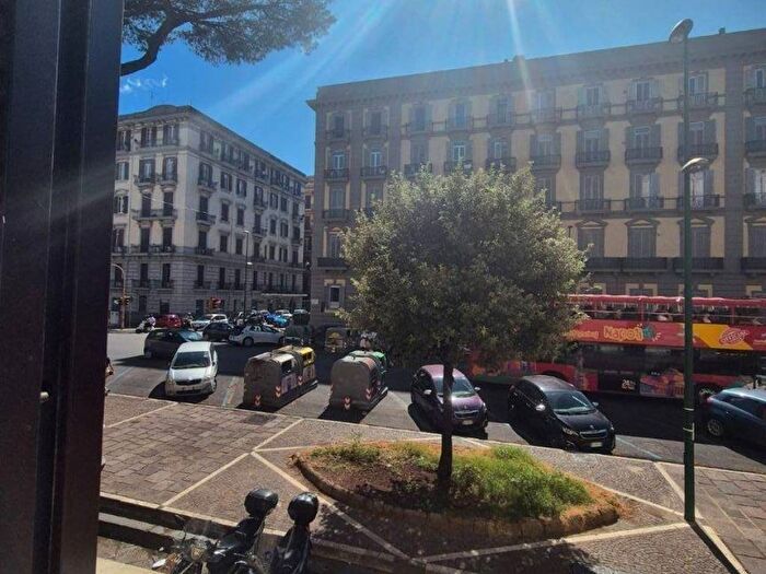 Appartamento trilocale in affitto in Viale Antonio Gramsci, Mergellina Piedigrotta, Napoli