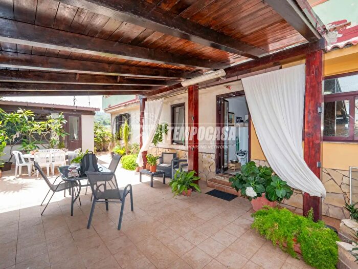 Appartamento con 5 locali in vendita in Contrada Campanella, Messina