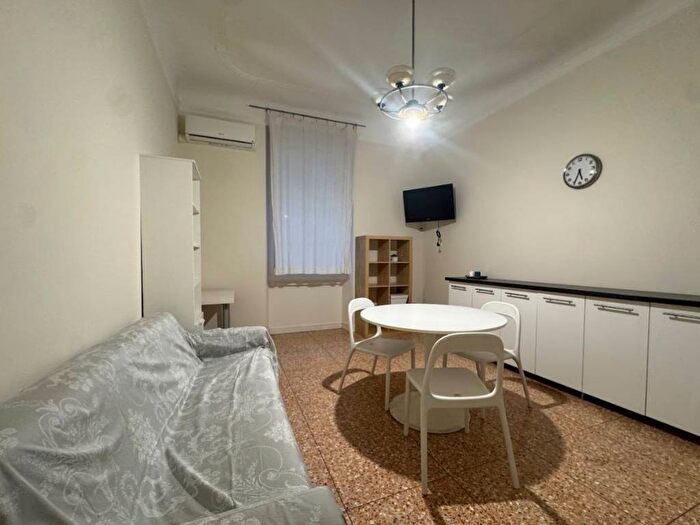 Appartamento bilocale in affitto in Via Giulio e Corrado Venini, Pasteur, Milano