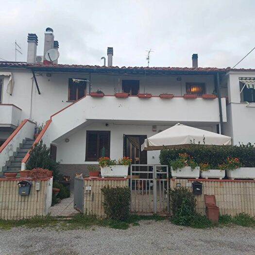 Appartamento quadrilocale in vendita in Via Giacomo Puccini Casciana Terme Lari, Casciana Terme Lari