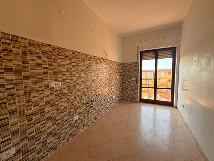 Appartamento trilocale in affitto in Via Lombardia, Santa Maria, Catanzaro