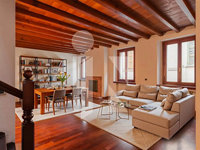 Casa con 5 locali in vendita in Mantova