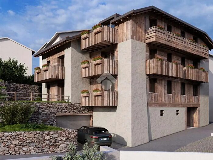 Appartamento trilocale in vendita in Via Valle delle Messi, Ponte Di Legno