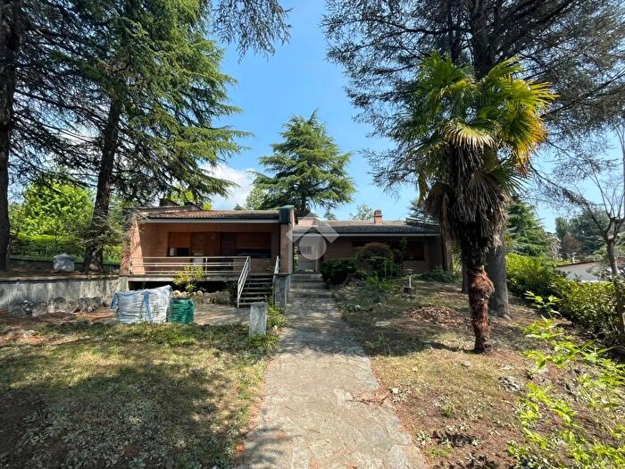 Casa con 8 locali in vendita in Via Valle Balbiana, Pino Torinese