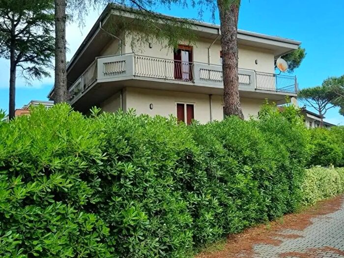 Appartamento con 5 locali in vendita in Cervia