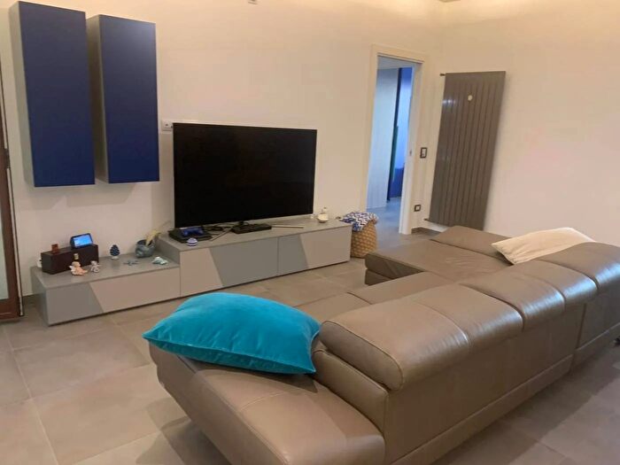 Appartamento quadrilocale in vendita in Via Acqueviole, Milazzo