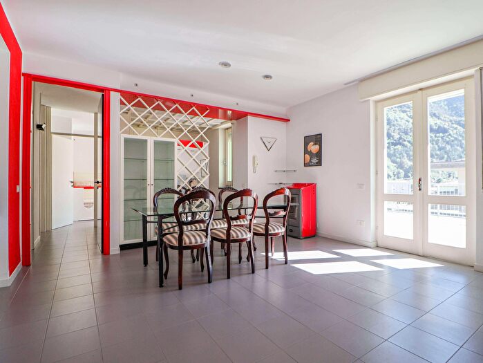 Appartamento trilocale in vendita in Via Maggio, Ardesio