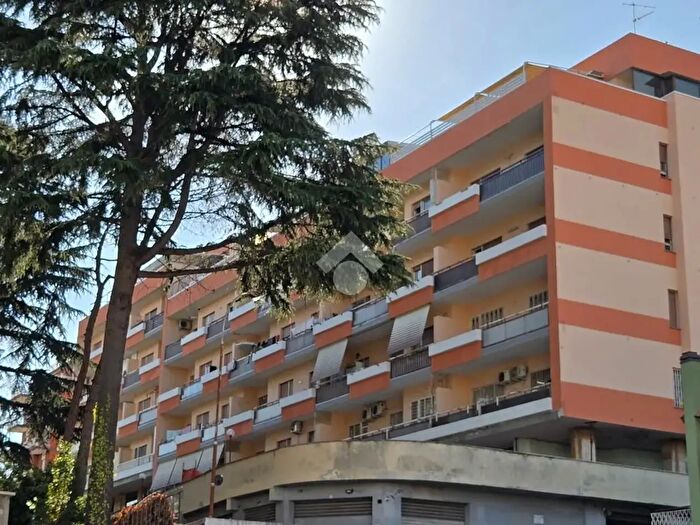 Appartamento bilocale in vendita in Via Silvio Pellico, Pomezia