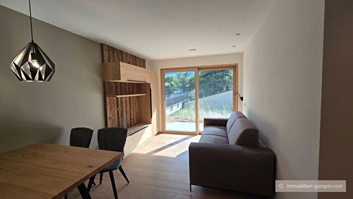 Appartamento bilocale in affitto in Santa Valburga, Ultimo