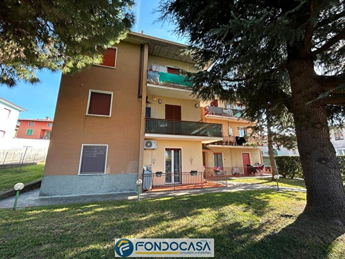 Case in Vendita e in Affitto - 3