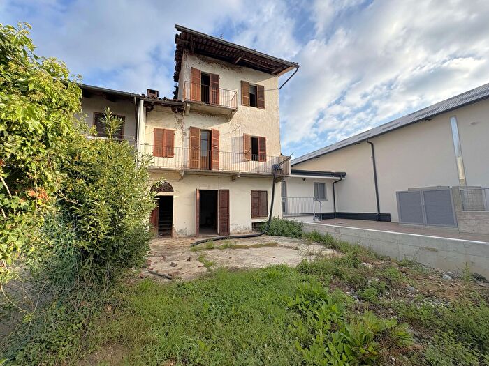Casa con 5 locali in vendita in Chivasso