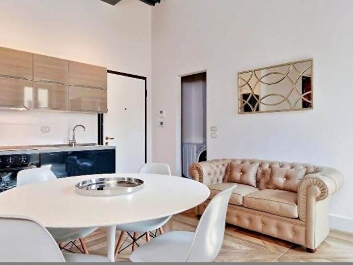 Appartamento bilocale in affitto in Via del Basilico, Barberini, Roma