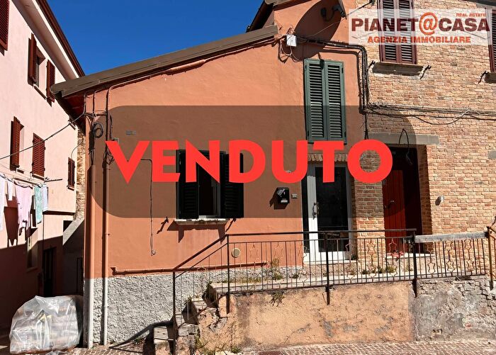 Casa quadrilocale in vendita in Via Cavour, Castel Di Lama