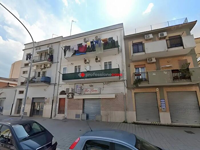 Appartamento trilocale in vendita in Piazza Villani, Foggia