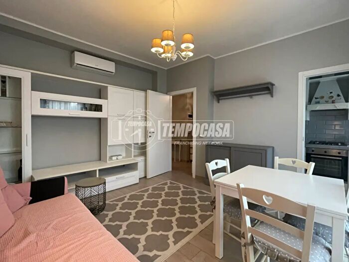 Appartamento bilocale in affitto in Via Bra, Milano