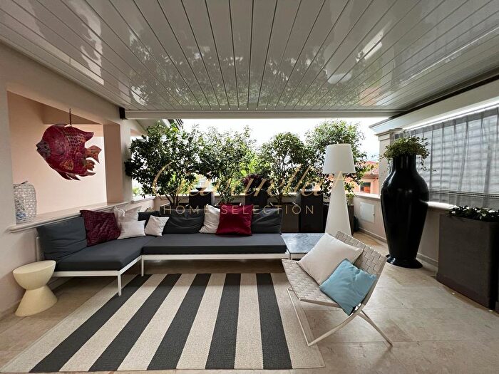 Appartamento quadrilocale in affitto in Forte Dei Marmi