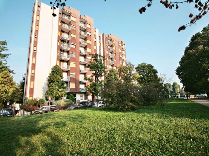 Appartamento bilocale in affitto in Via Martiri di Cefalonia, Centro, San Donato Milanese