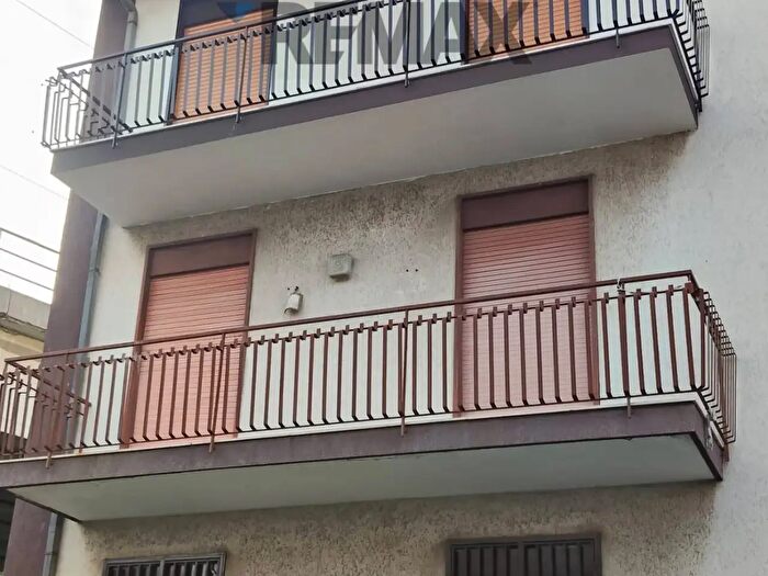 Appartamento trilocale in vendita in Via Stazione, Mascali