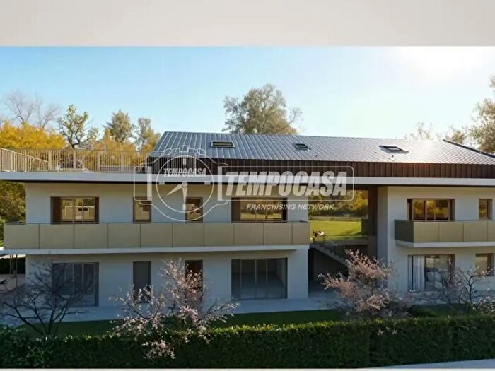 Appartamento trilocale in vendita in Via Comuni Gemellati, Limana