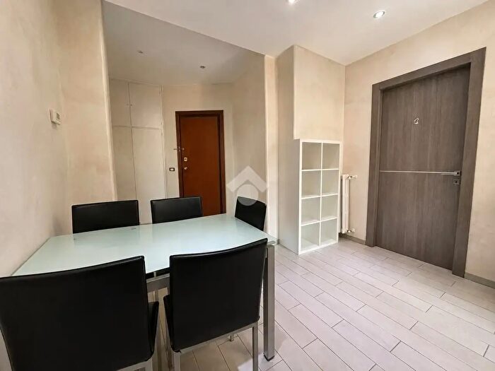 Appartamento trilocale in affitto in Via Tigre, Roma