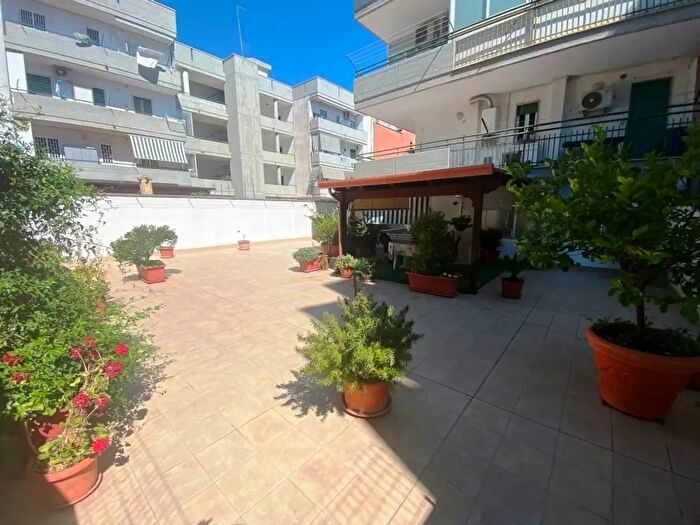 Appartamento trilocale in vendita in Via Onofrio Fiermonte, Casamassima