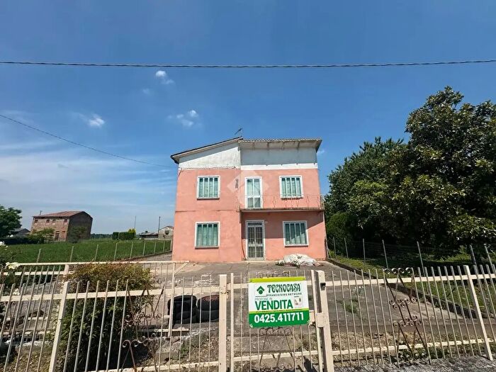 Casa quadrilocale in vendita in Via a a Rizzo, Villadose
