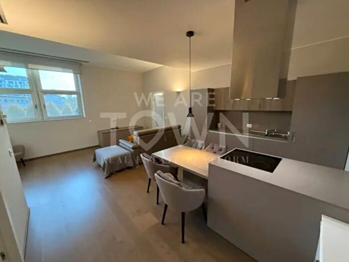 Appartamento bilocale in affitto in Via Giampietro Lucini, Milano