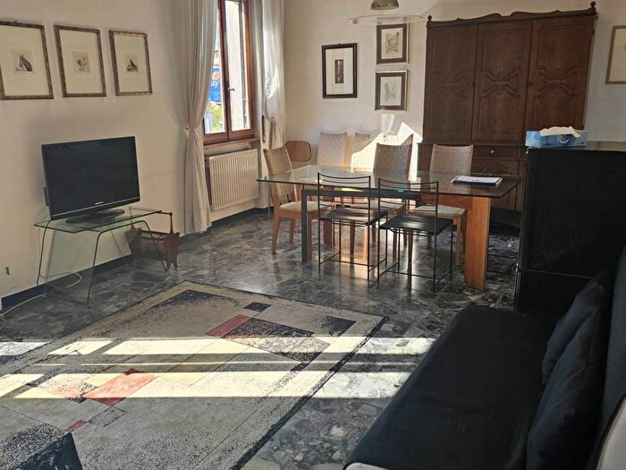 Appartamento trilocale in affitto in Via Manfredi, Stadio, Piacenza