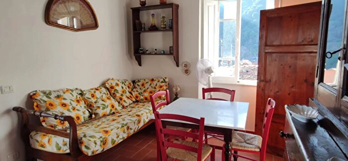 Appartamento trilocale in vendita in Via a Taddei, Rio