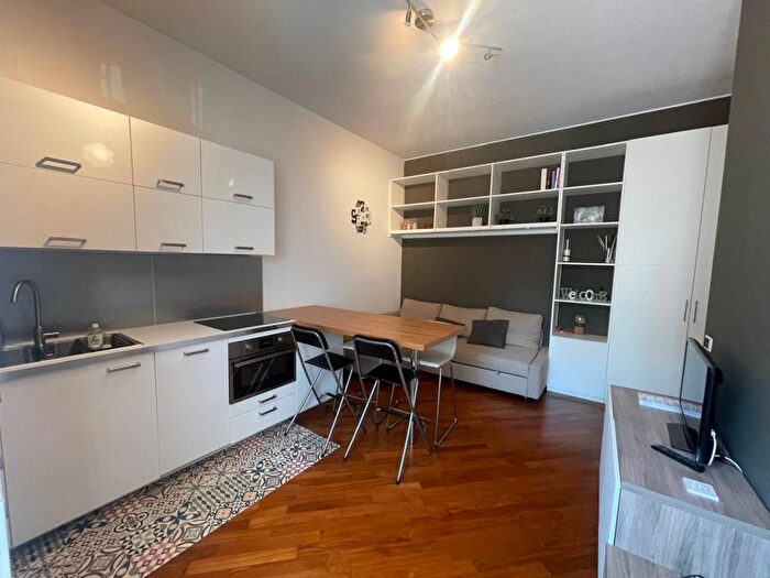 Appartamento bilocale in affitto in Via Val Maggia, Corvetto, Milano