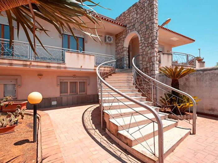 Casa con 6 locali in affitto in Via Alpi, Trasmazzaro, Mazara del Vallo
