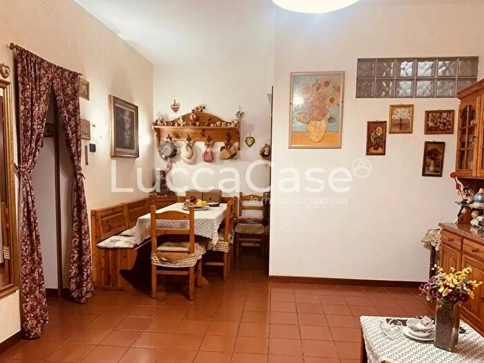 Casa con 5 locali in vendita in Capannori