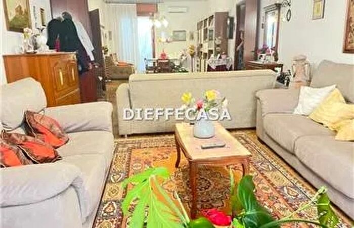 Casa con 5 locali in affitto in Via Dante Alighieri Marsala Tp, Marsala