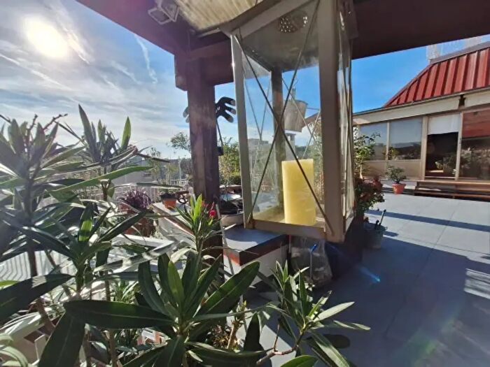 Appartamento quadrilocale in vendita in Via Ennio, Milano