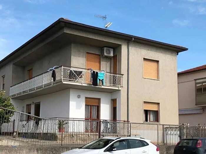 Appartamento con 5 locali in vendita in Giulianova