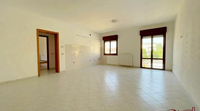 Appartamento bilocale in vendita in Via per Modena Centro Finale Emilia Modena, Finale Emilia