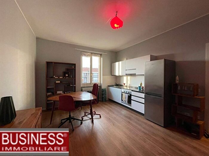 Appartamento bilocale in affitto in via Tiraboschi, Porta Romana Medaglie dOro, Milano