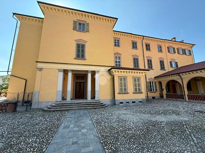 Appartamento trilocale in vendita in Via Ruetta, Torre Canavese