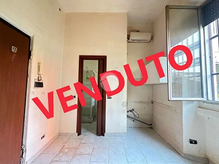 Appartamento monolocale in vendita in Via degli Umiliati, Milano